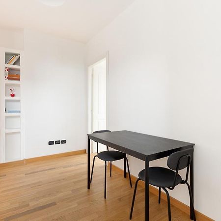 Milan Comfy Apartment X3 - With Balcony Exterior photo