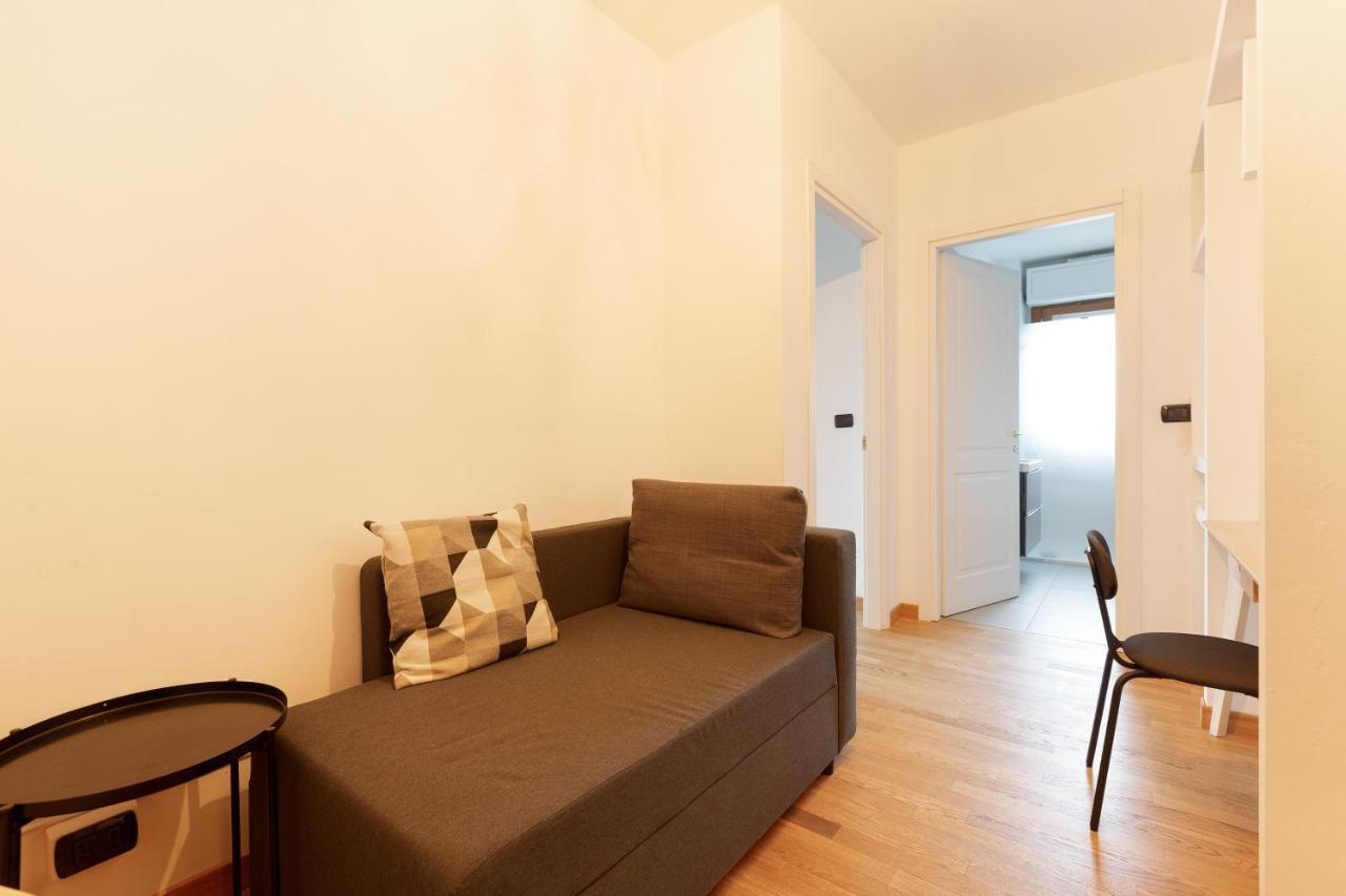 Milan Comfy Apartment X3 - With Balcony Exterior photo