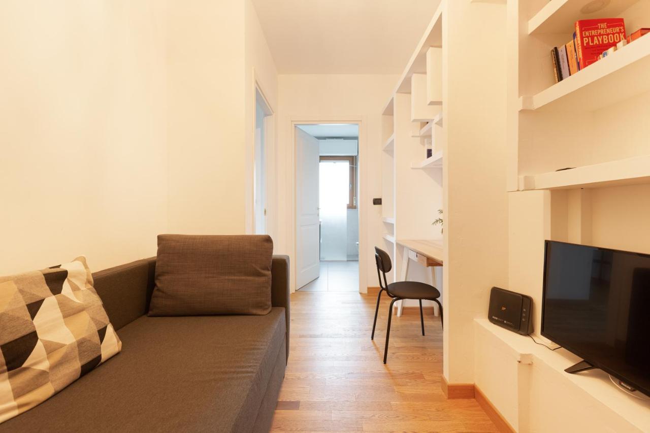 Milan Comfy Apartment X3 - With Balcony Exterior photo