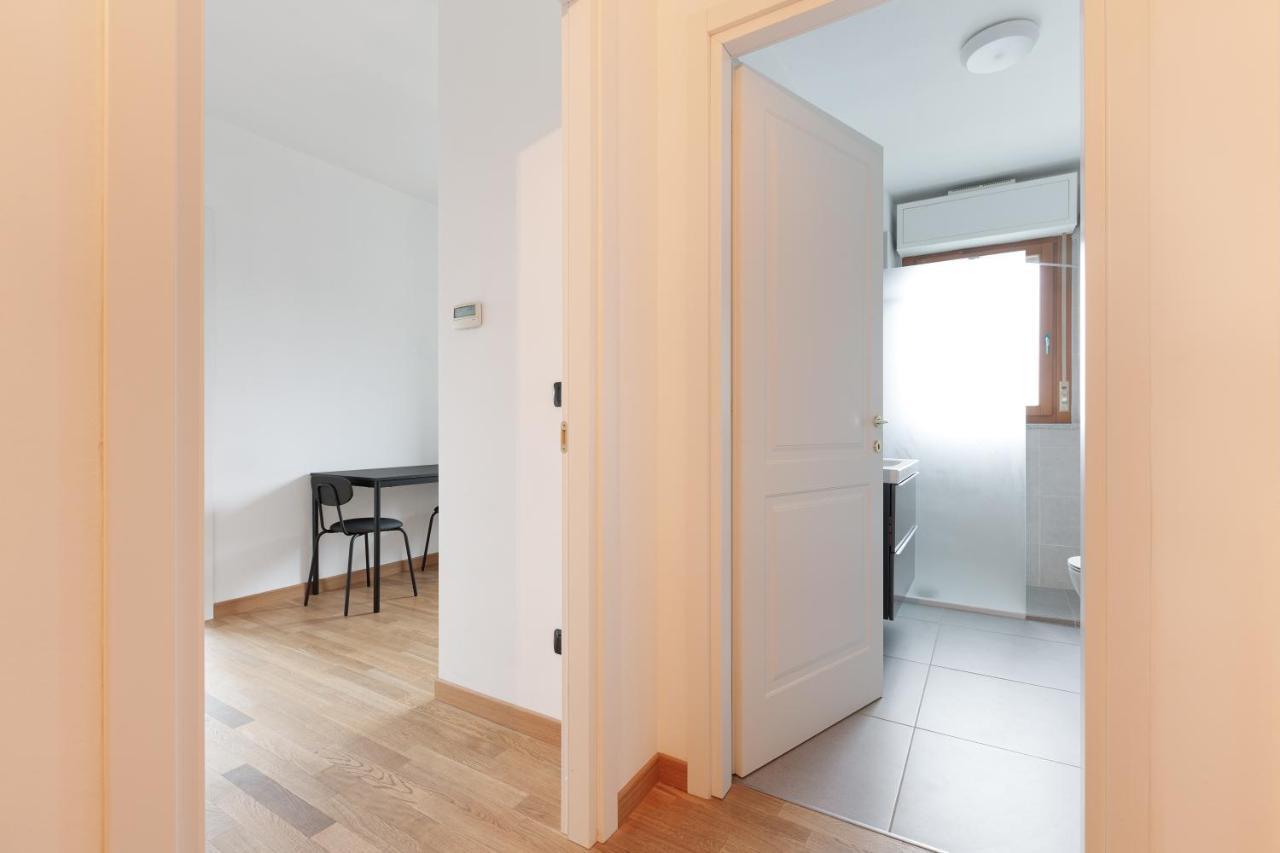 Milan Comfy Apartment X3 - With Balcony Exterior photo