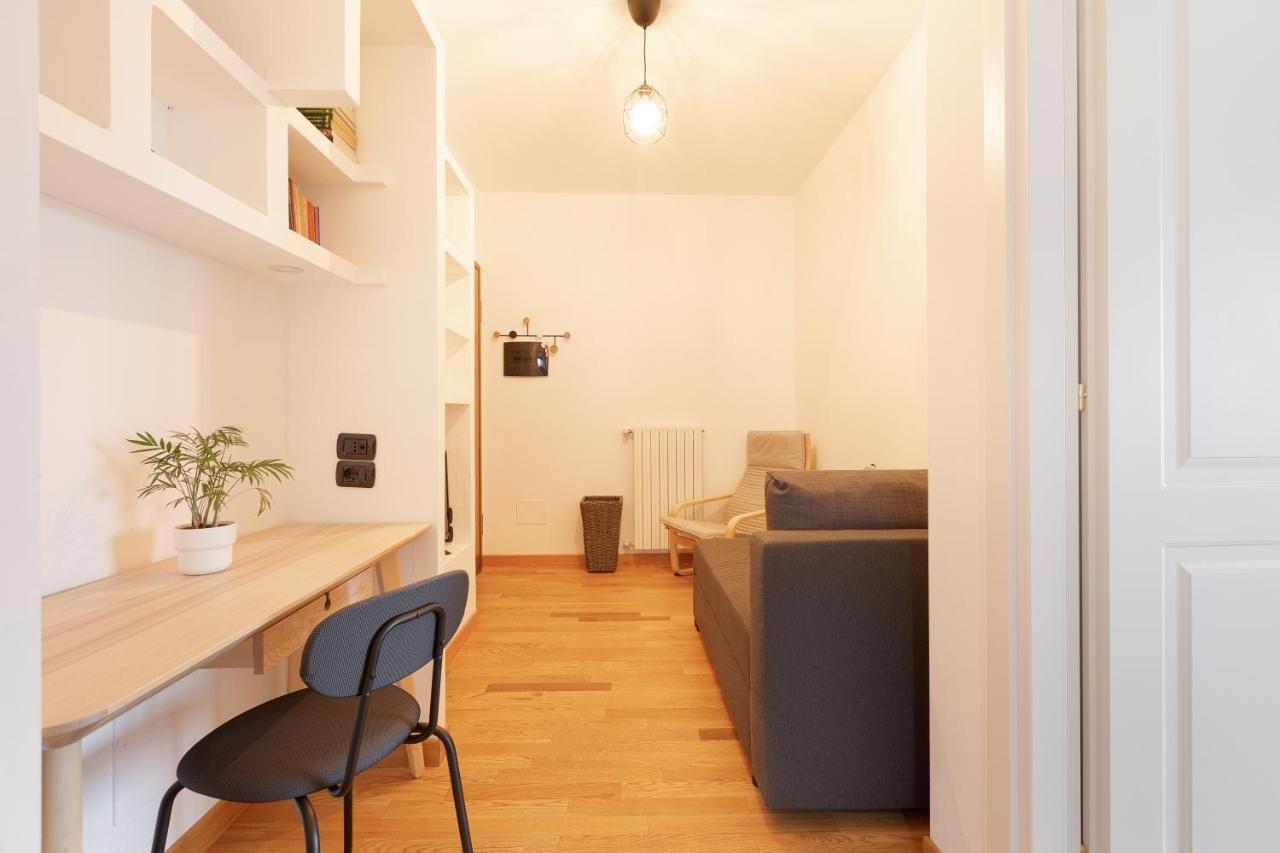 Milan Comfy Apartment X3 - With Balcony Exterior photo